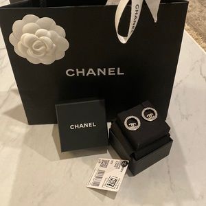 Chanel Circle cc earrings